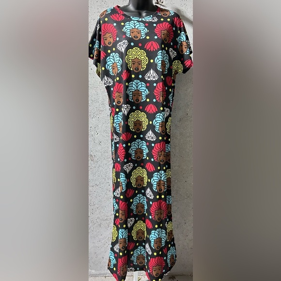 #071 Graphic Afrocentric Design Vibrant Maxi Dress - NIP Izzy & Liv - Picture 3 of 7